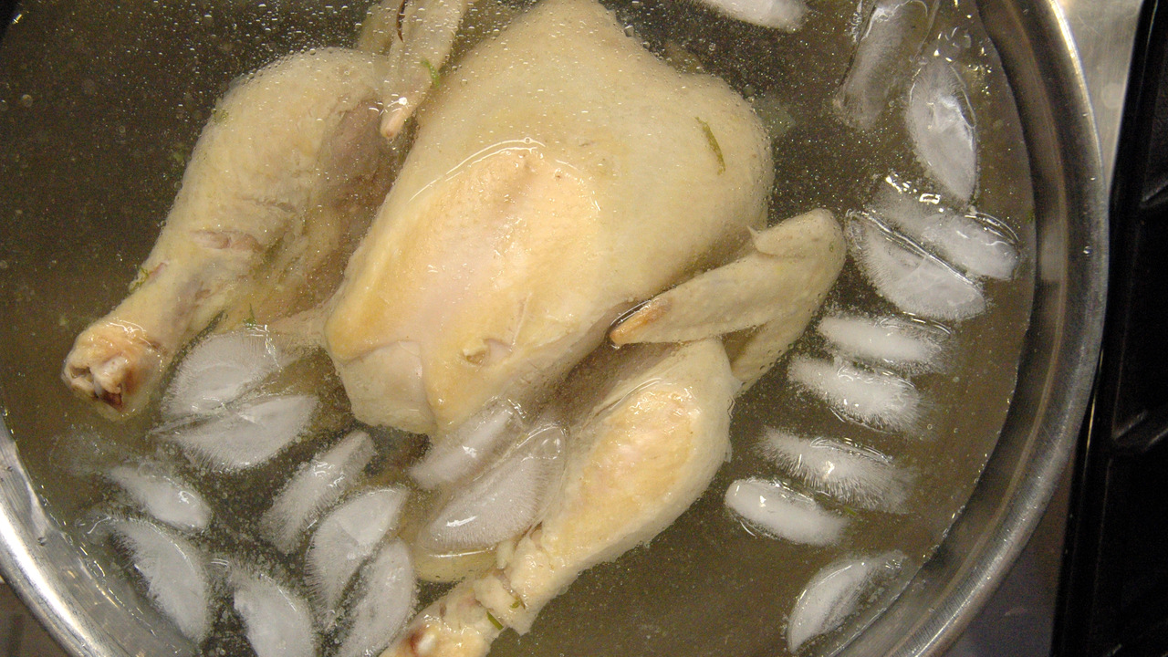 cách luộc thịt gà ngon