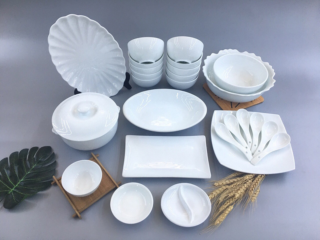 Kinh nghiệm chọn mua chén bát cho gia đình