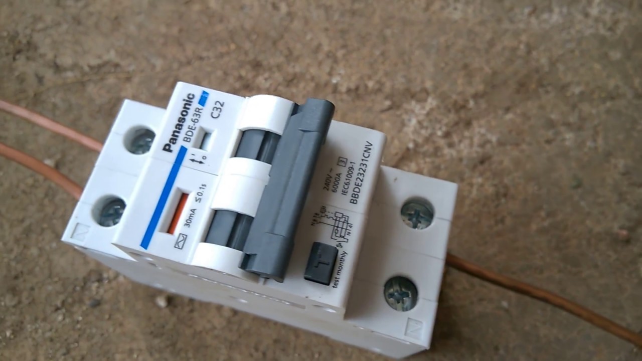 Kinh nghiệm chọn mua và cách lắp aptomat cho bếp từ