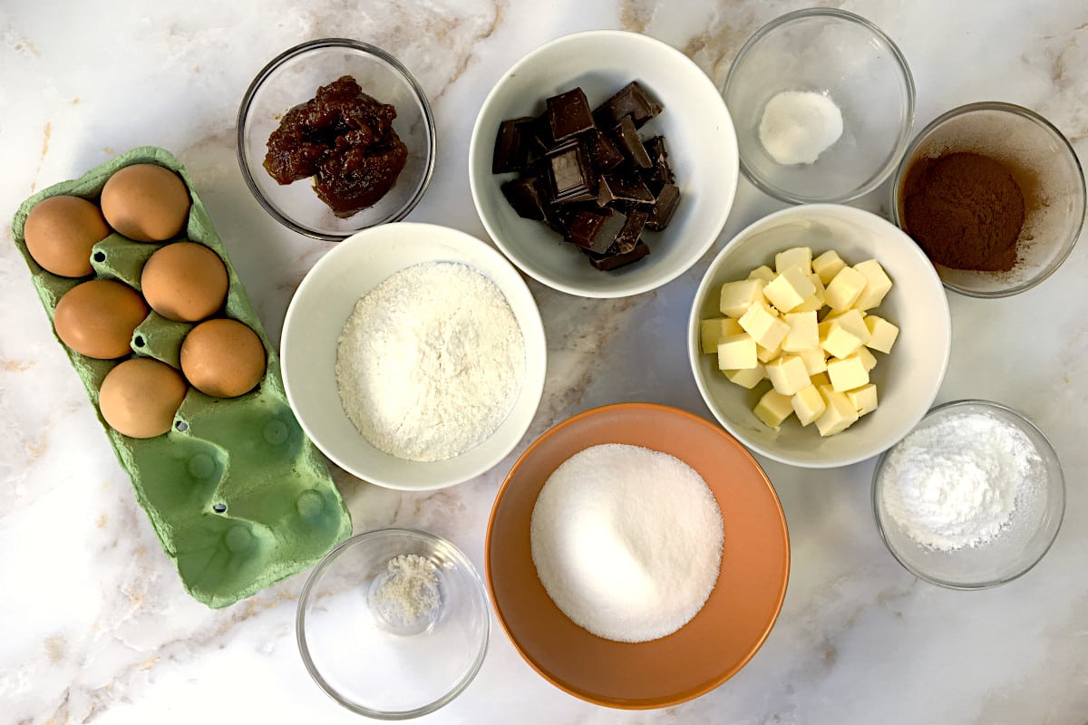 cách làm bánh Sacher Torte chuẩn hương vị Áo