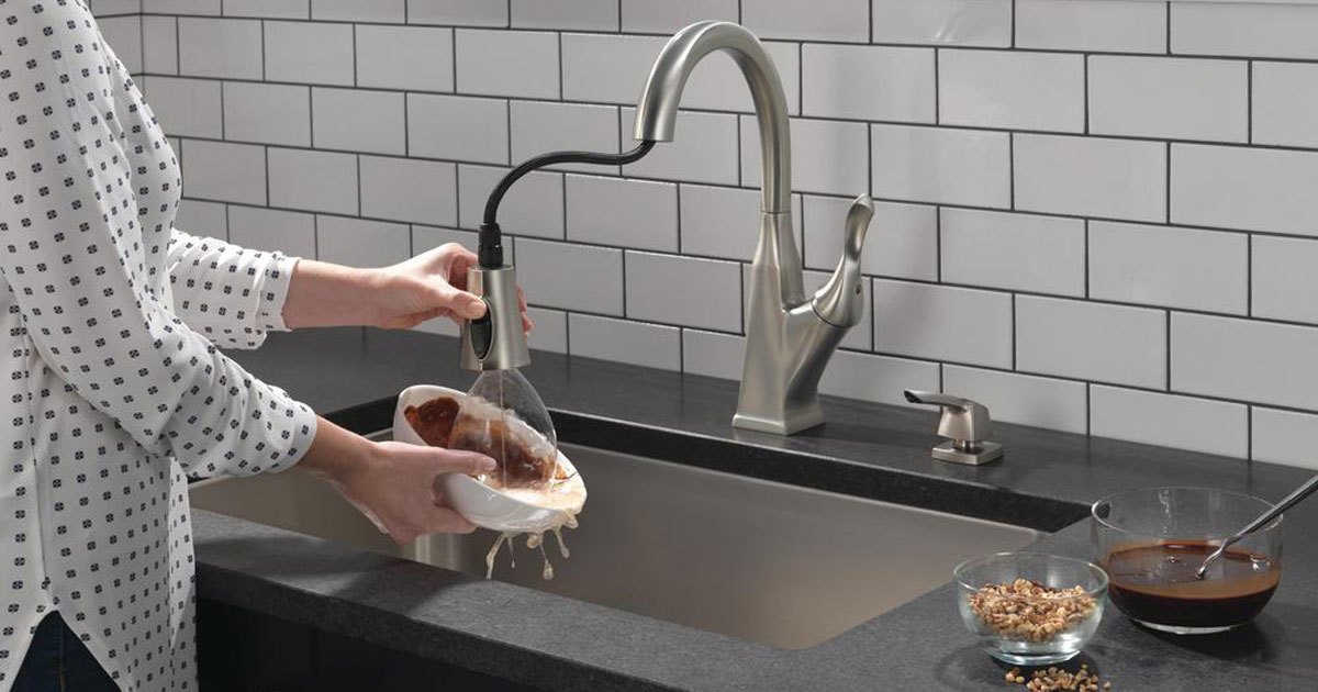 Ưu nhược điểm của vòi rửa bát cần rút