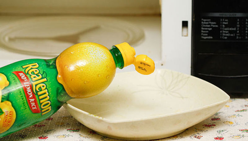 Cách vệ sinh lò vi sóng