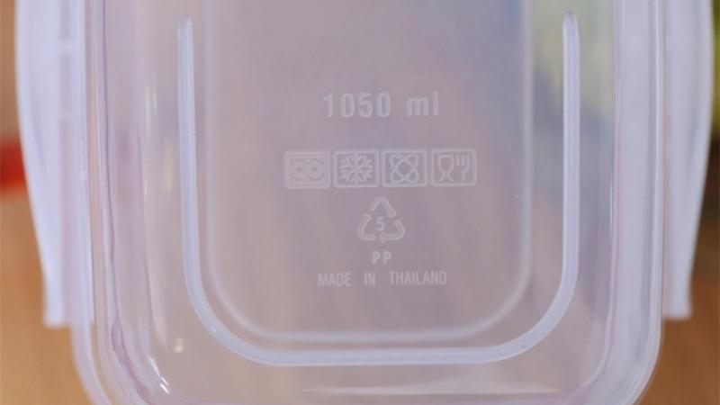 Vì sao hộp nhựa rửa bằng máy rửa bát không sạch