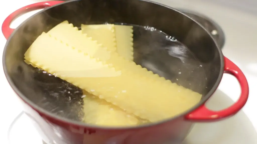 cách làm món Lasagna cuộn phô mai