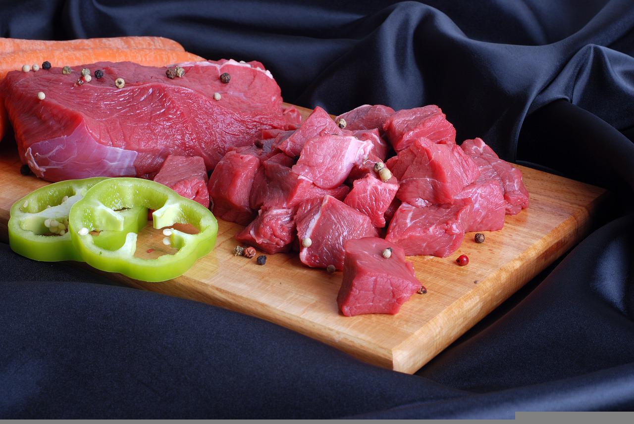 mẹo khử mùi hôi của thịt bò