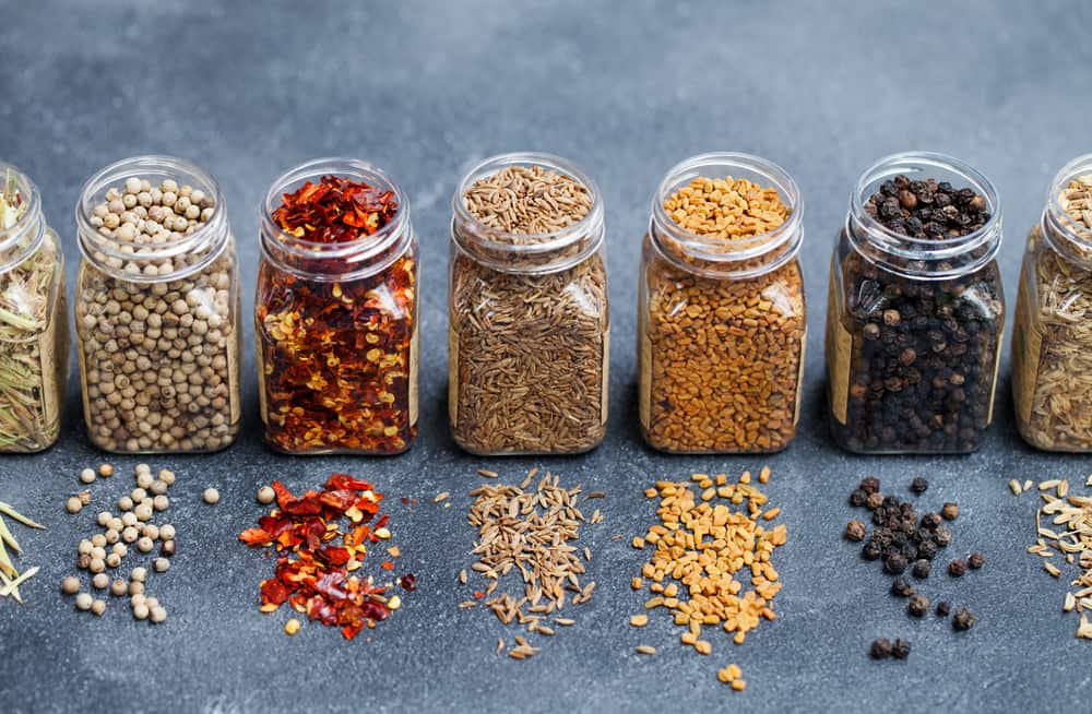 mẹo bảo quản gia vị đúng cách