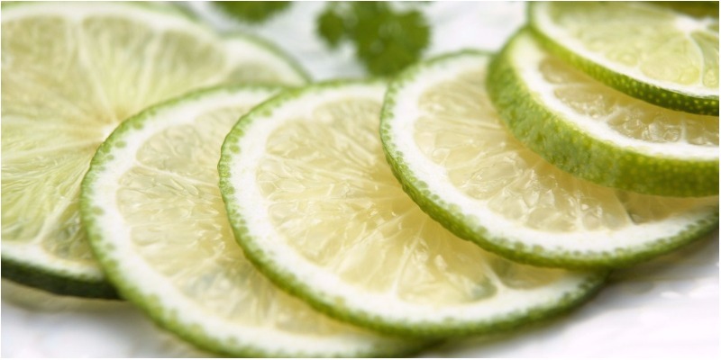 Cách làm sạch hộp nhựa