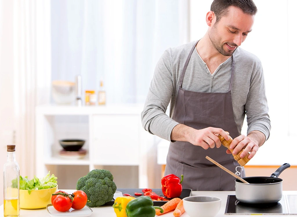 cách nhận biết thức ăn đã chín trong khi chế biến