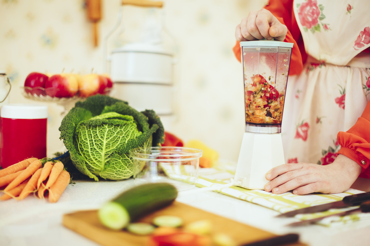 những thực phẩm nên hạn chế cho vào máy xay sinh tố