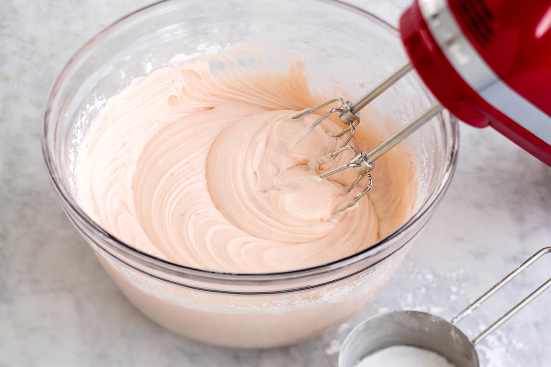 cách làm bánh cupcake dâu