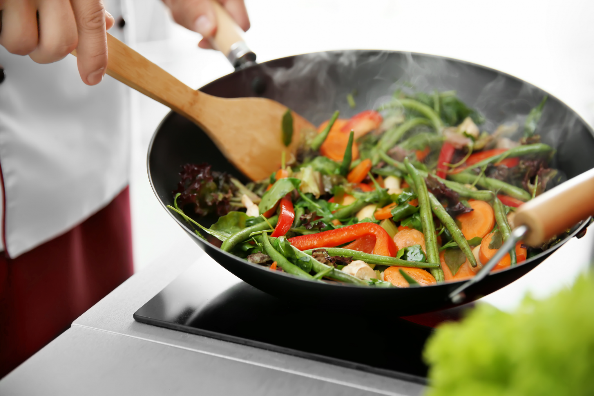 cách nhận biết thức ăn đã chín trong khi chế biến