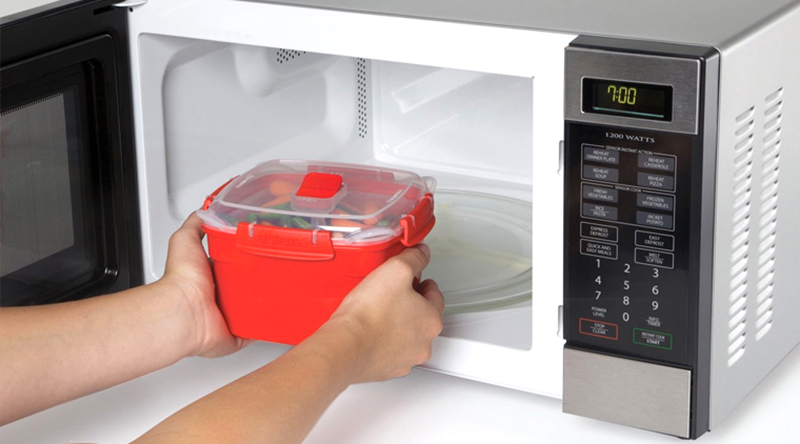 Dụng cụ an toàn khi sử dụng trong lò vi sóng