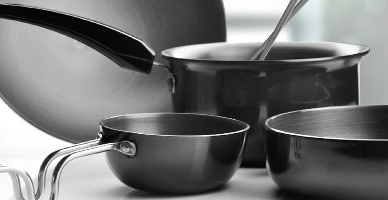 Những loại chảo không dùng cho máy rửa bát