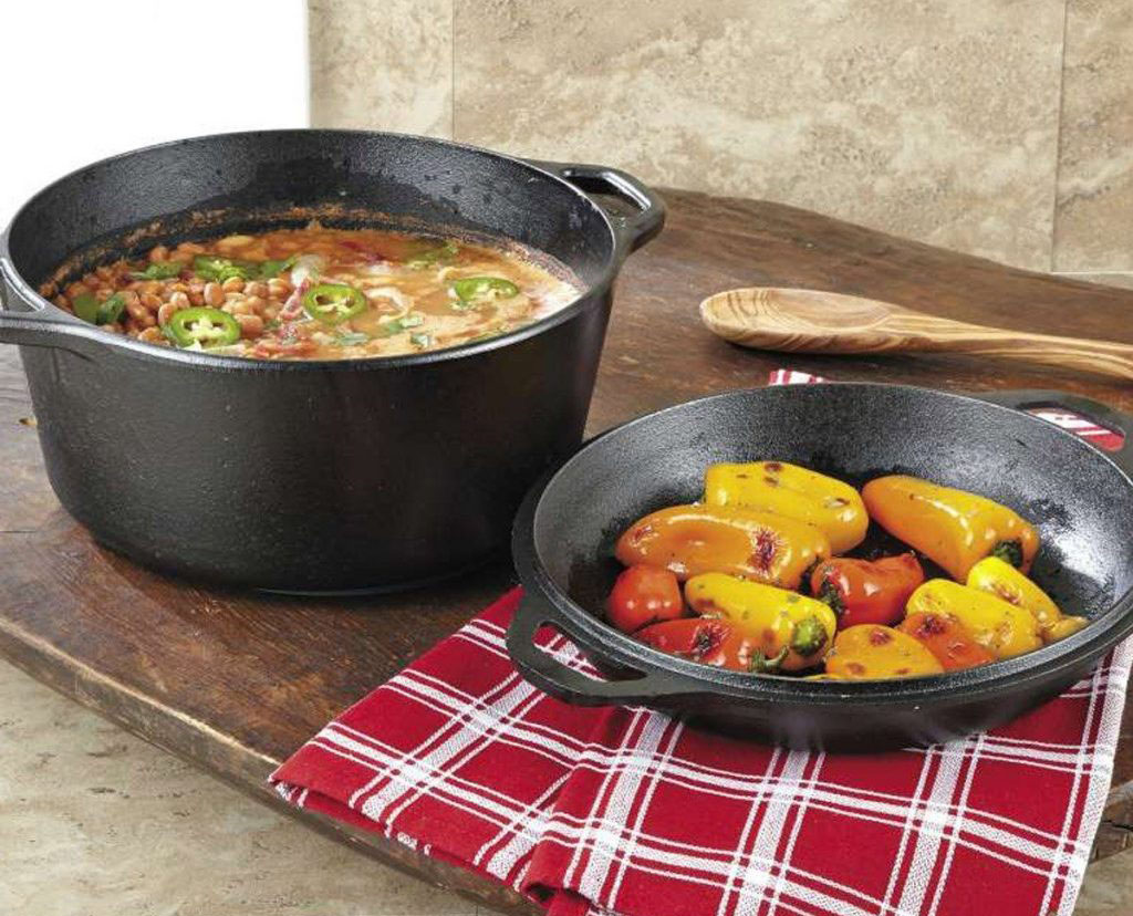 Sự khác biệt giữa nồi gang thô và nồi gang tráng men