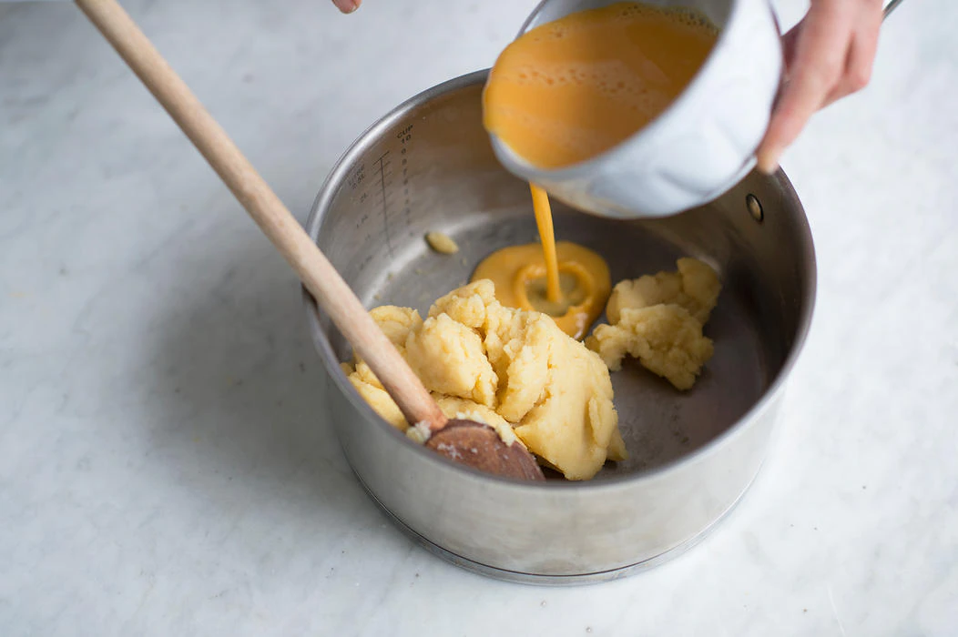 cách làm bánh su kem vỏ giòn