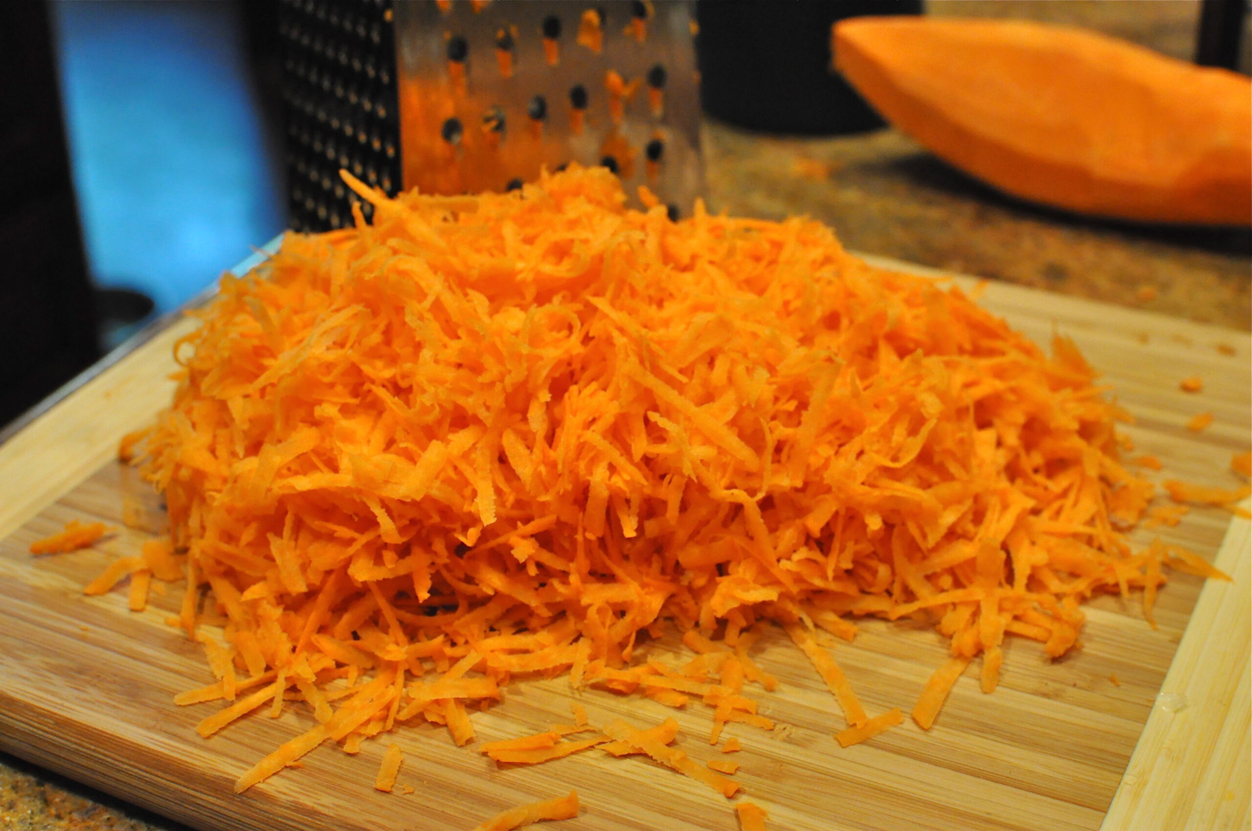 làm món bánh trứng khoai lang với nồi chiên không dầu