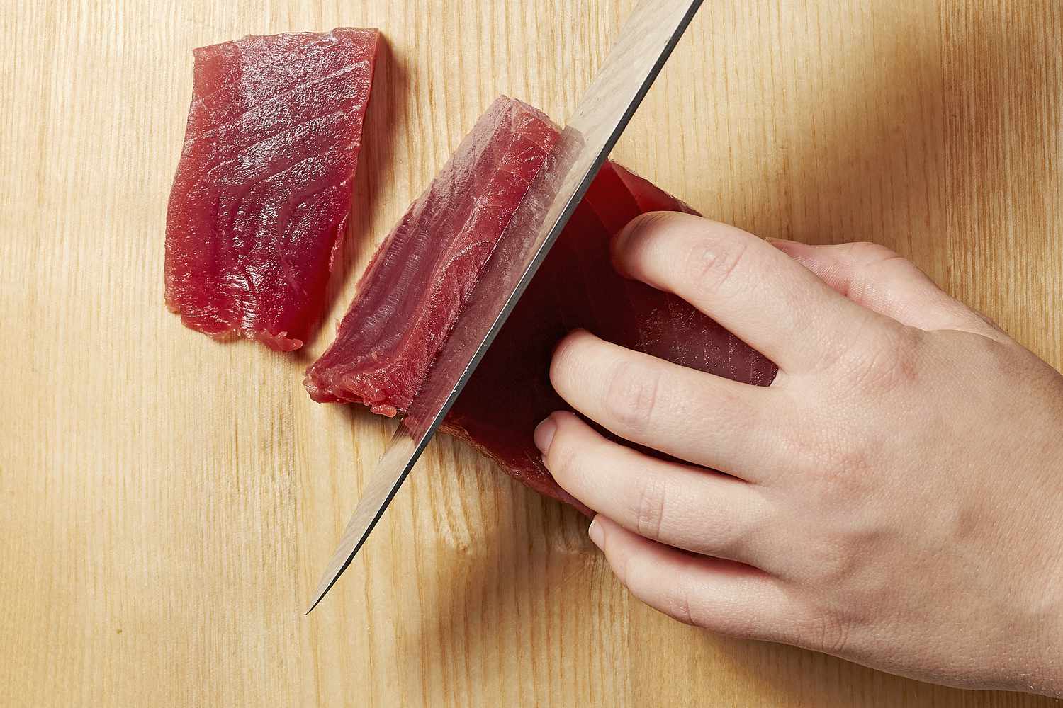 những loại cá thường được dùng để làm sashimi