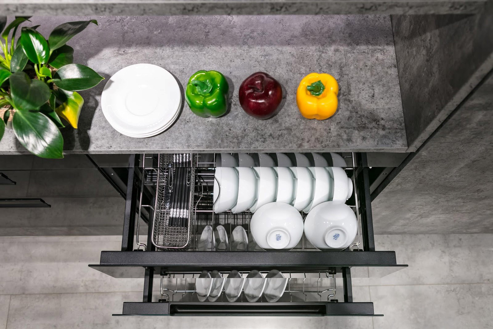 Cách sắp xếp bát đĩa vào máy rửa bát