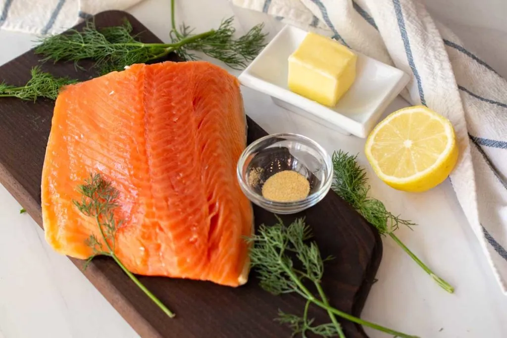 2 cách làm cá hồi nướng phô mai thơm béo hấp dẫn ngon miệng tại nhà