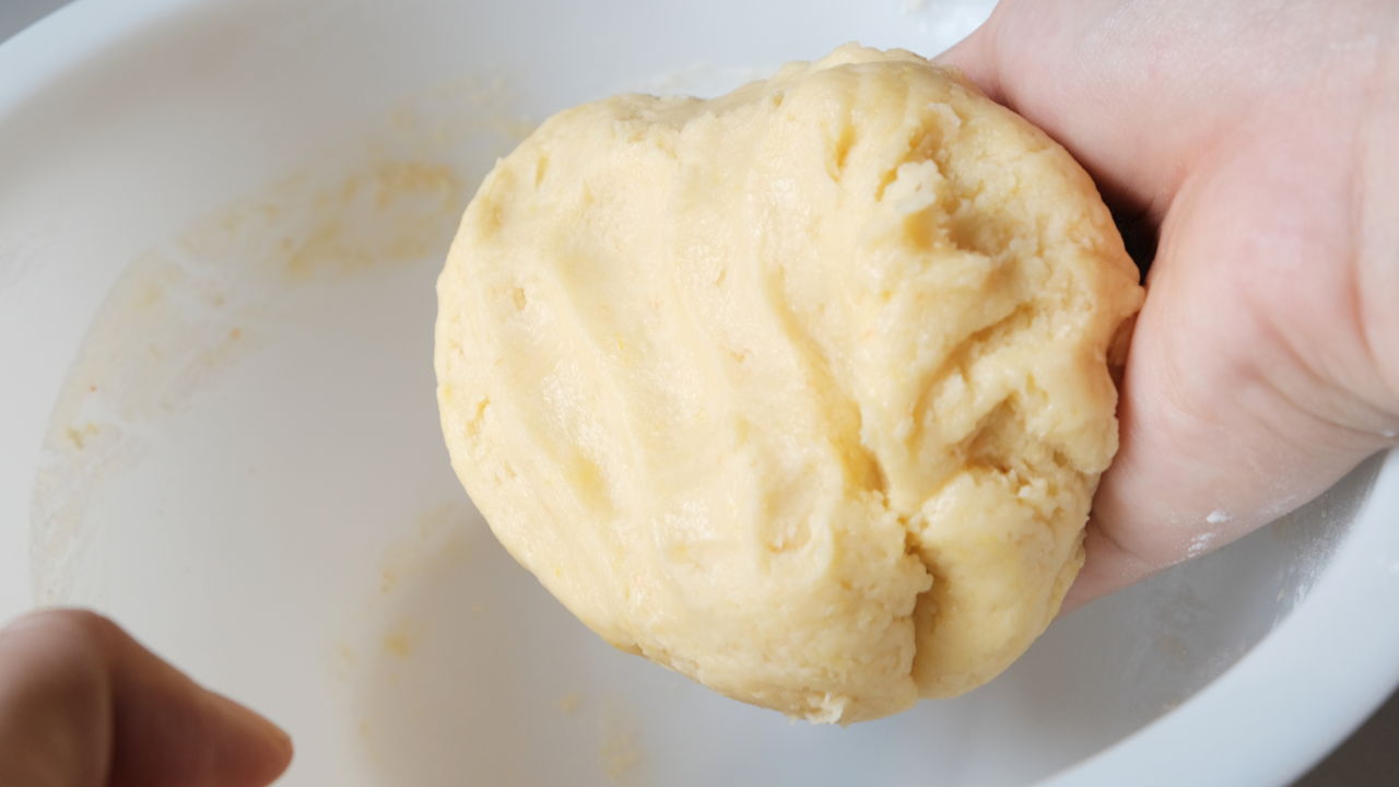 cách làm bánh tart trứng lá dứa bằng nồi chiên không dầu