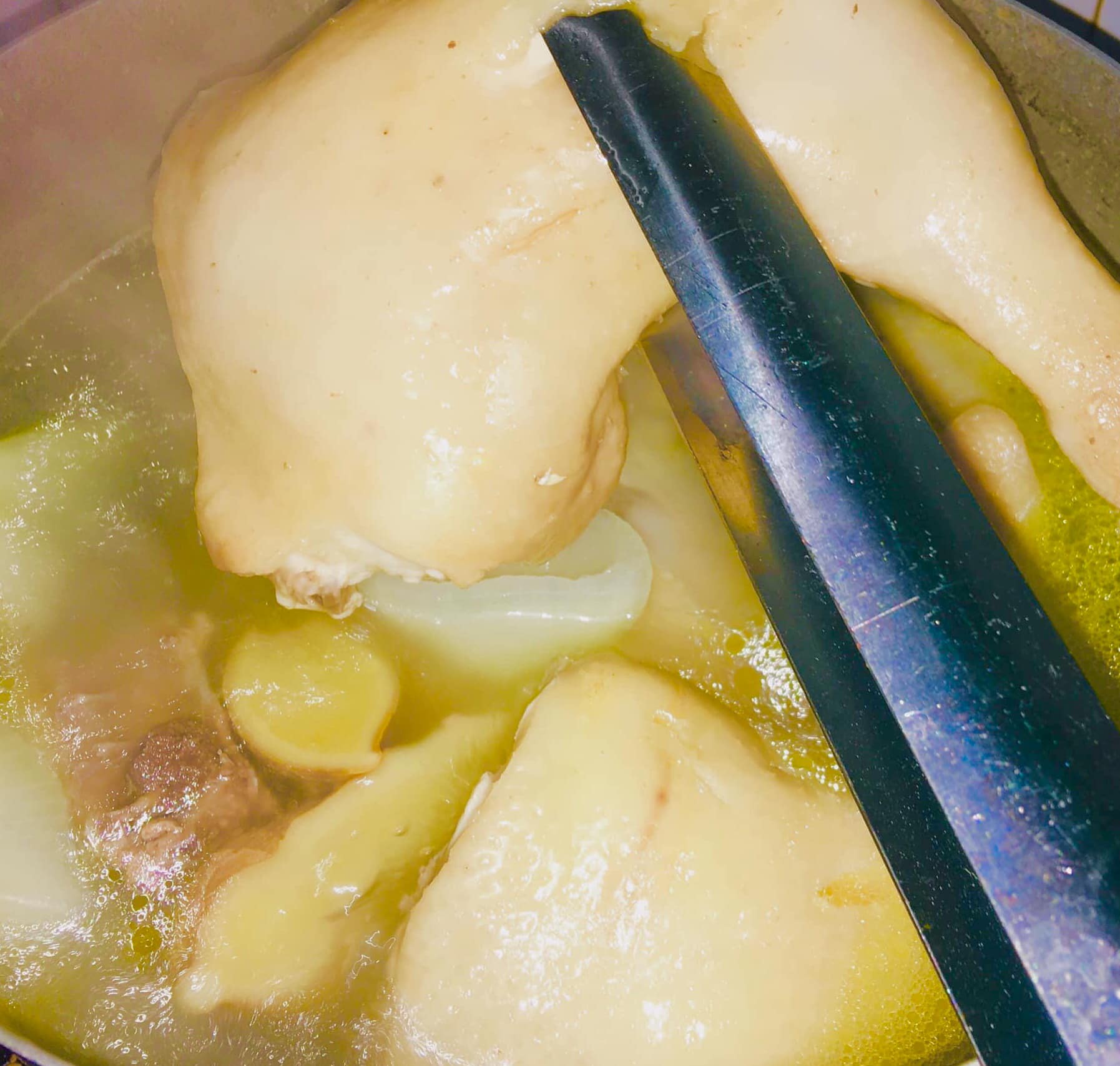 cách làm gỏi gà bòn bon