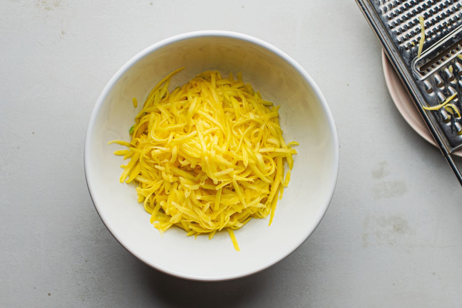 cách làm gỏi xoài kiểu Thái 