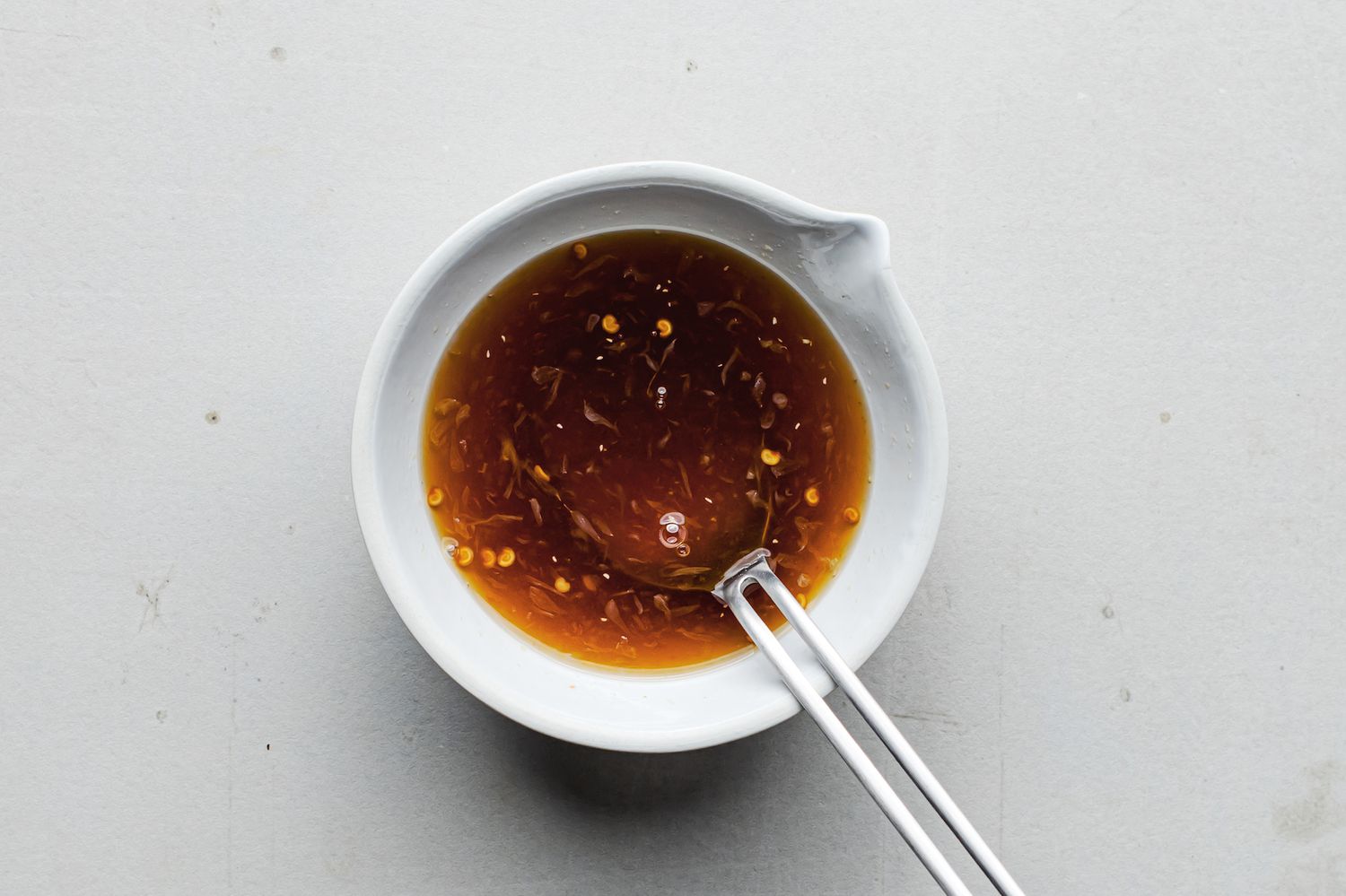 cách làm gỏi xoài kiểu Thái 