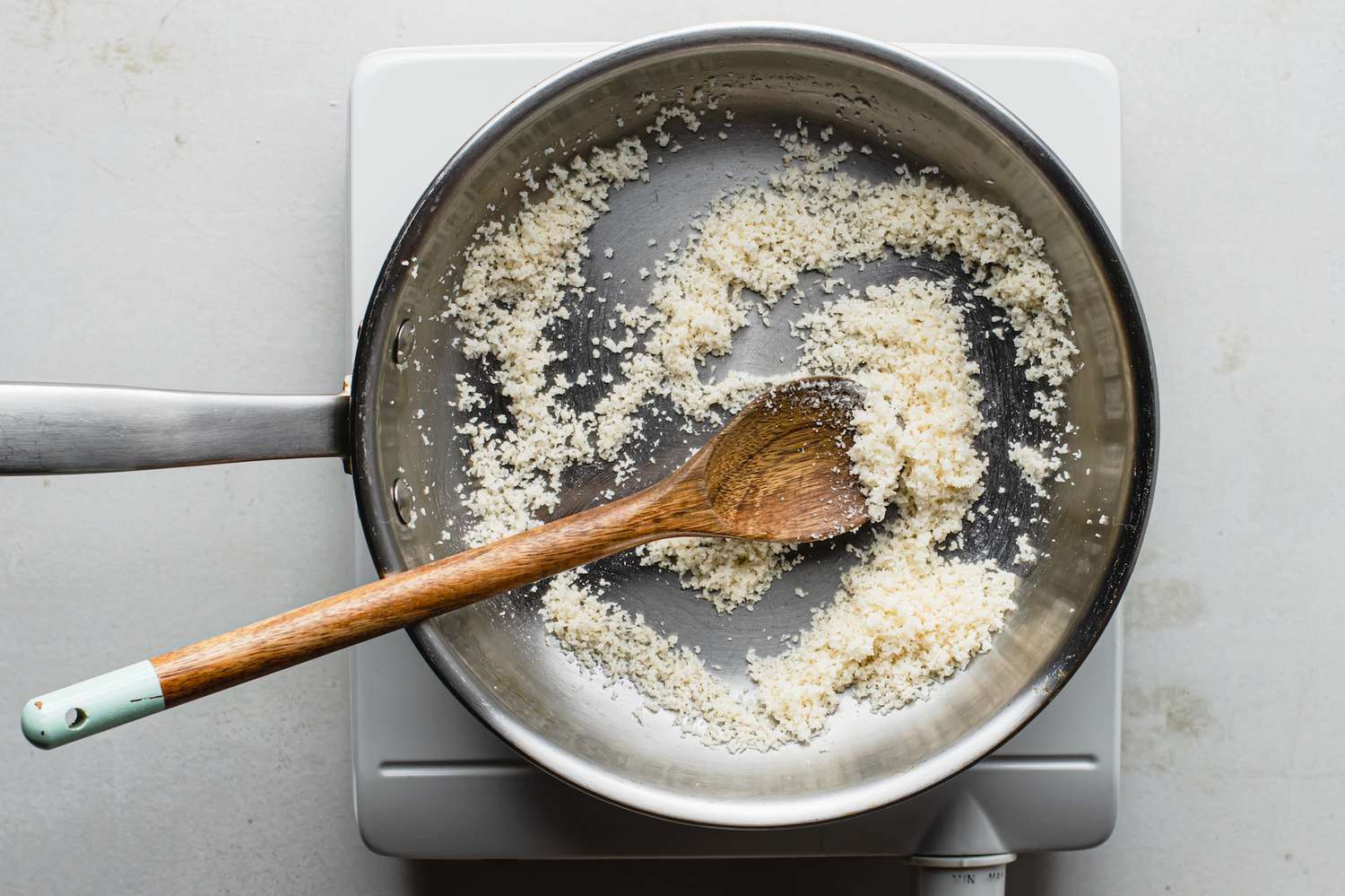 cách làm gỏi xoài kiểu Thái 