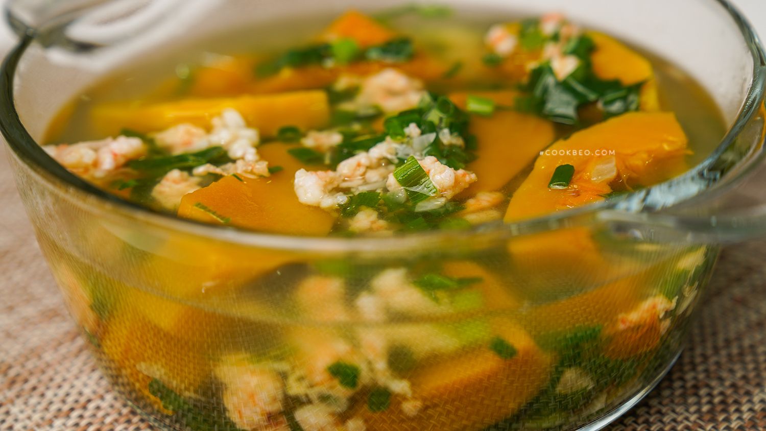 cách nấu canh bí đỏ với tôm