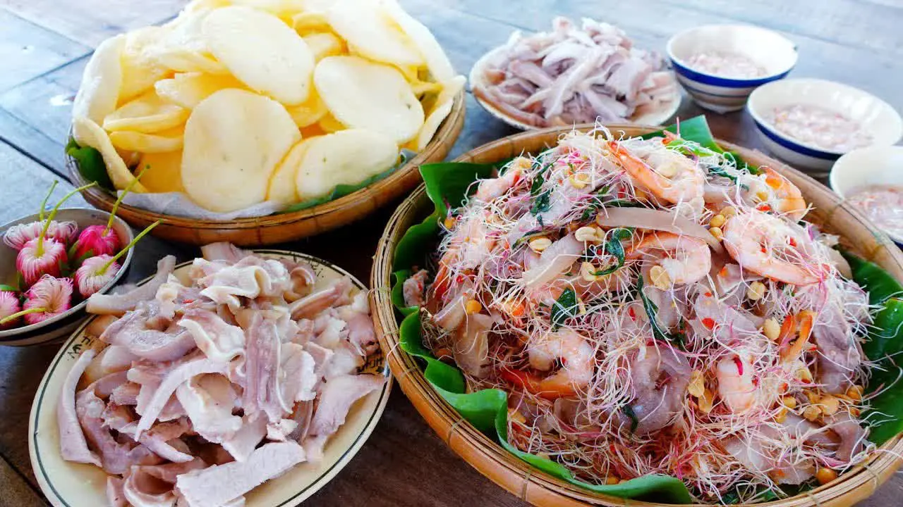 cách làm gỏi gà bông bần đặc sản miền Tây