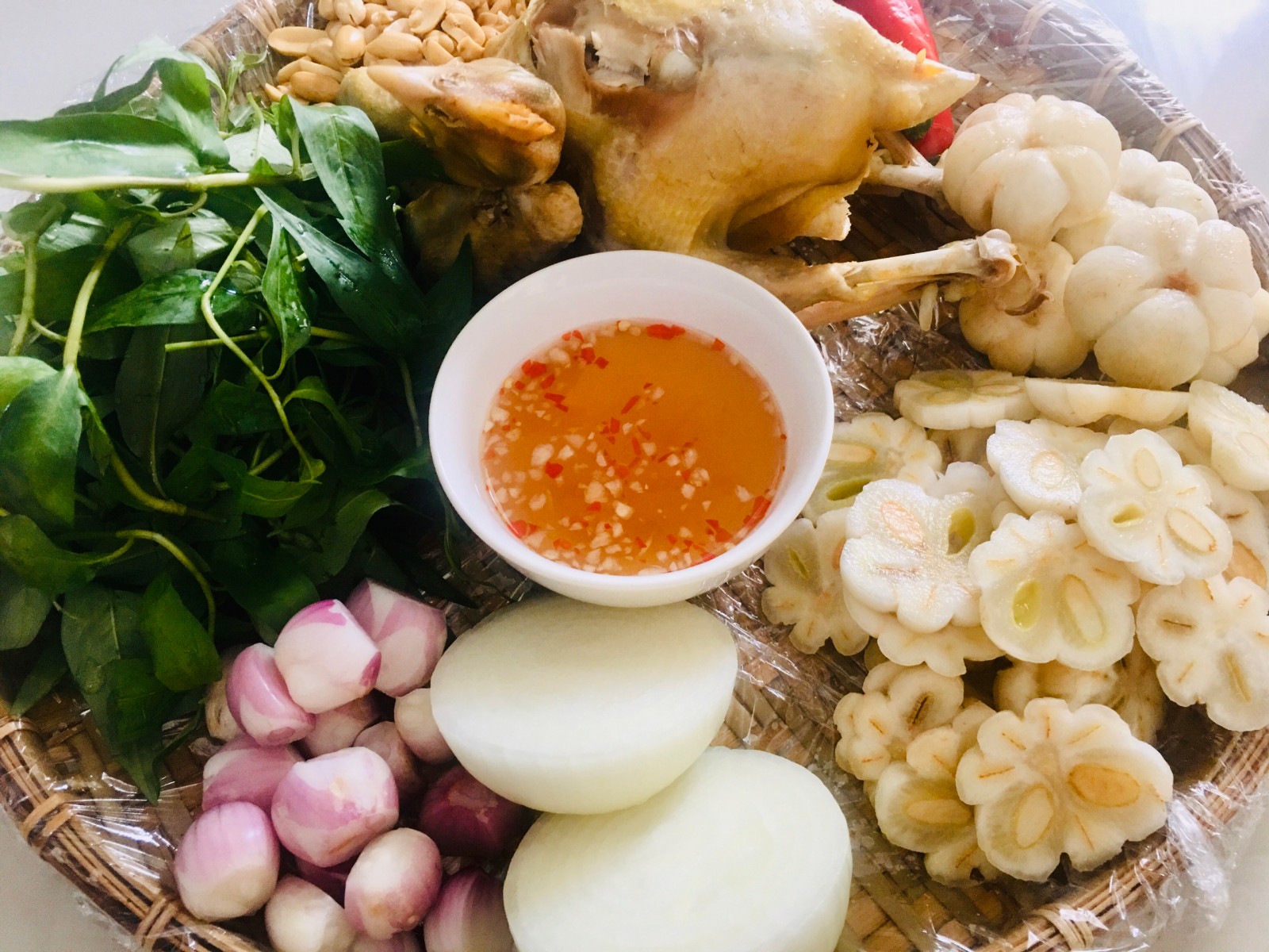 cách làm gỏi gà măng cụt