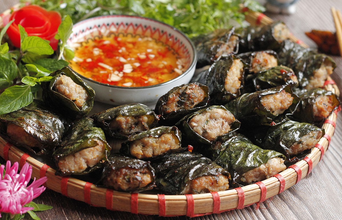 cách làm chả lá xương sông
