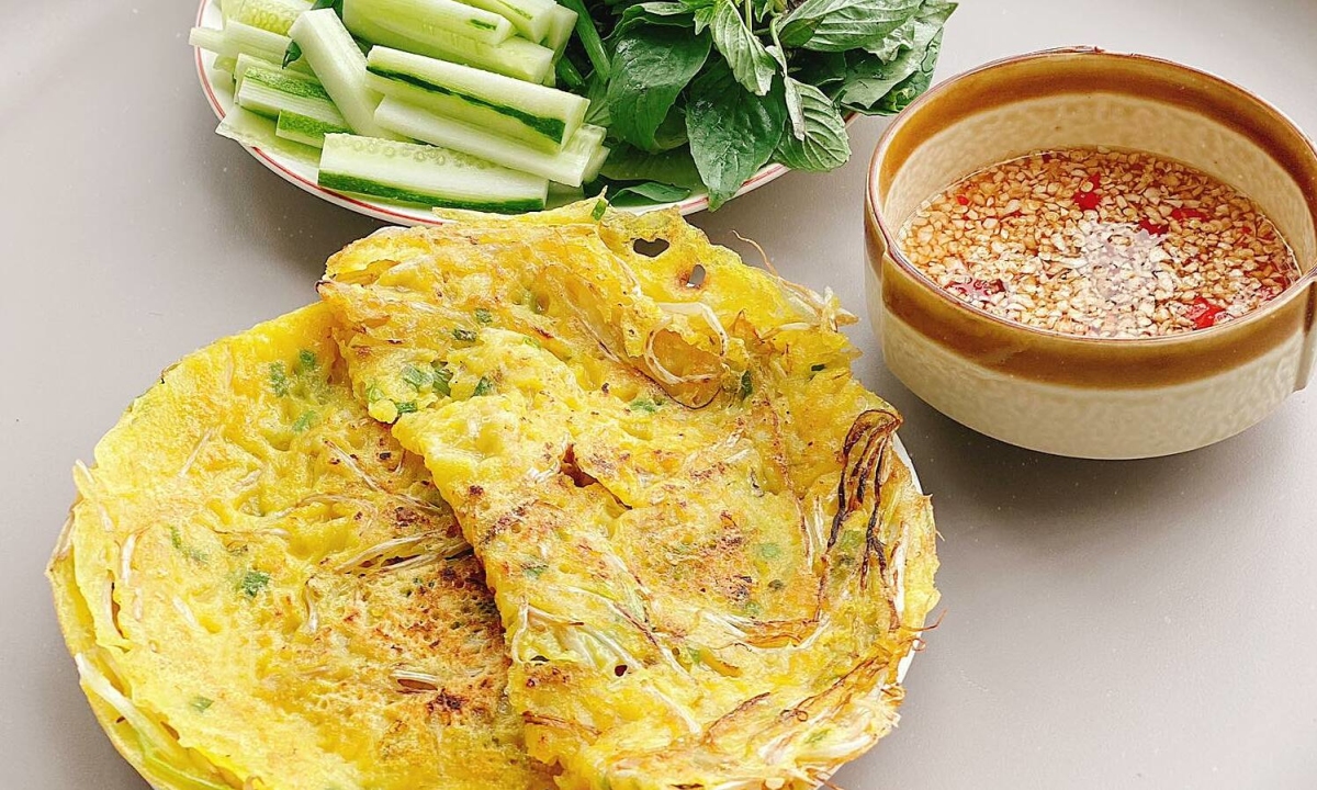 cách làm bánh xèo bằng nồi chiên không dầu