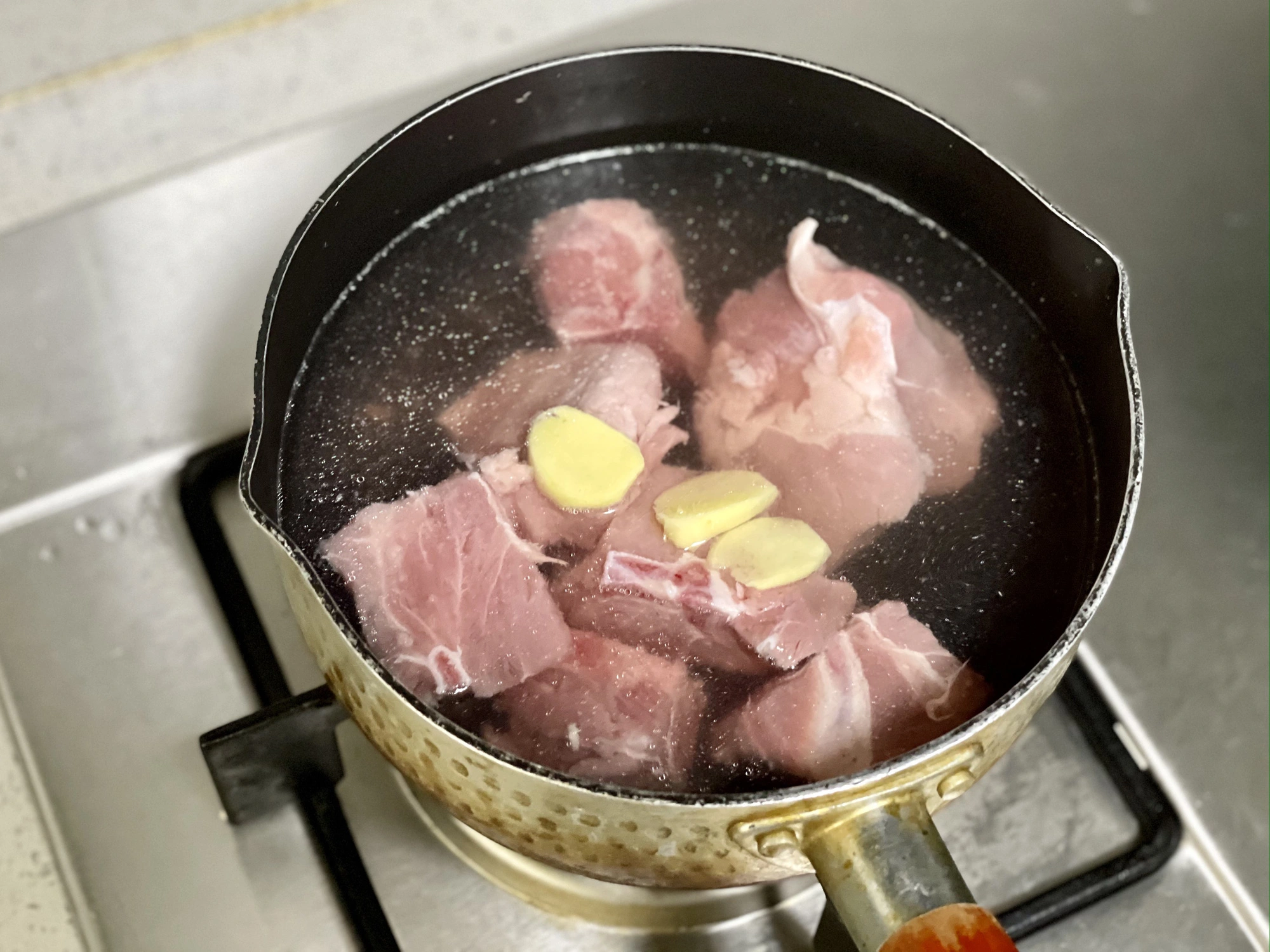 Cách nấu bún riêu sườn từ sữa đậu nành