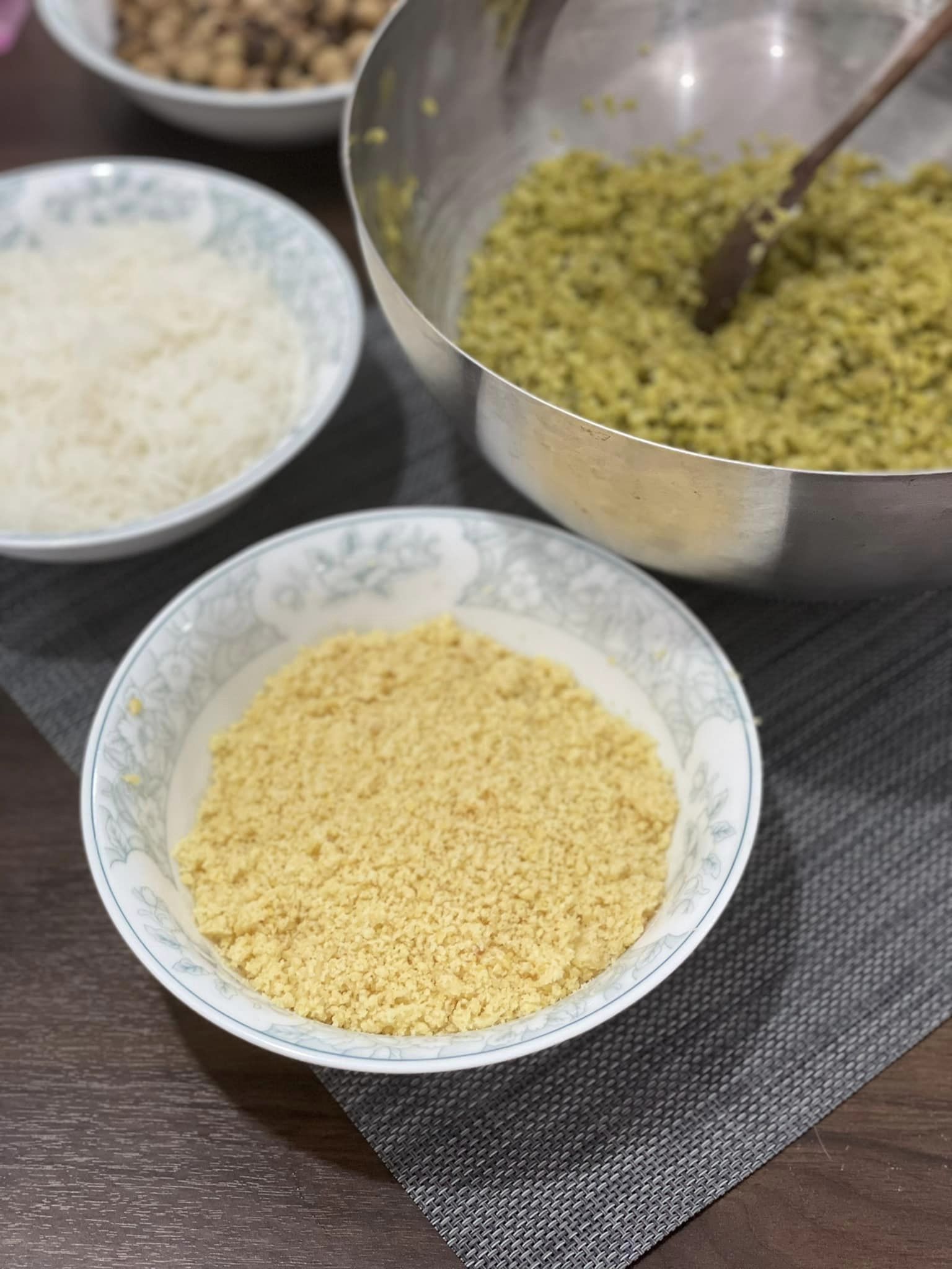 cách nấu xôi cốm hạt sen chuẩn vị Hà thành