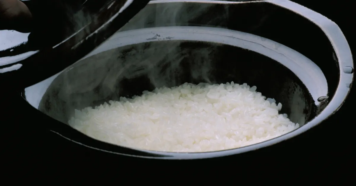 mẹo sử dụng nước nóng khi nấu ăn