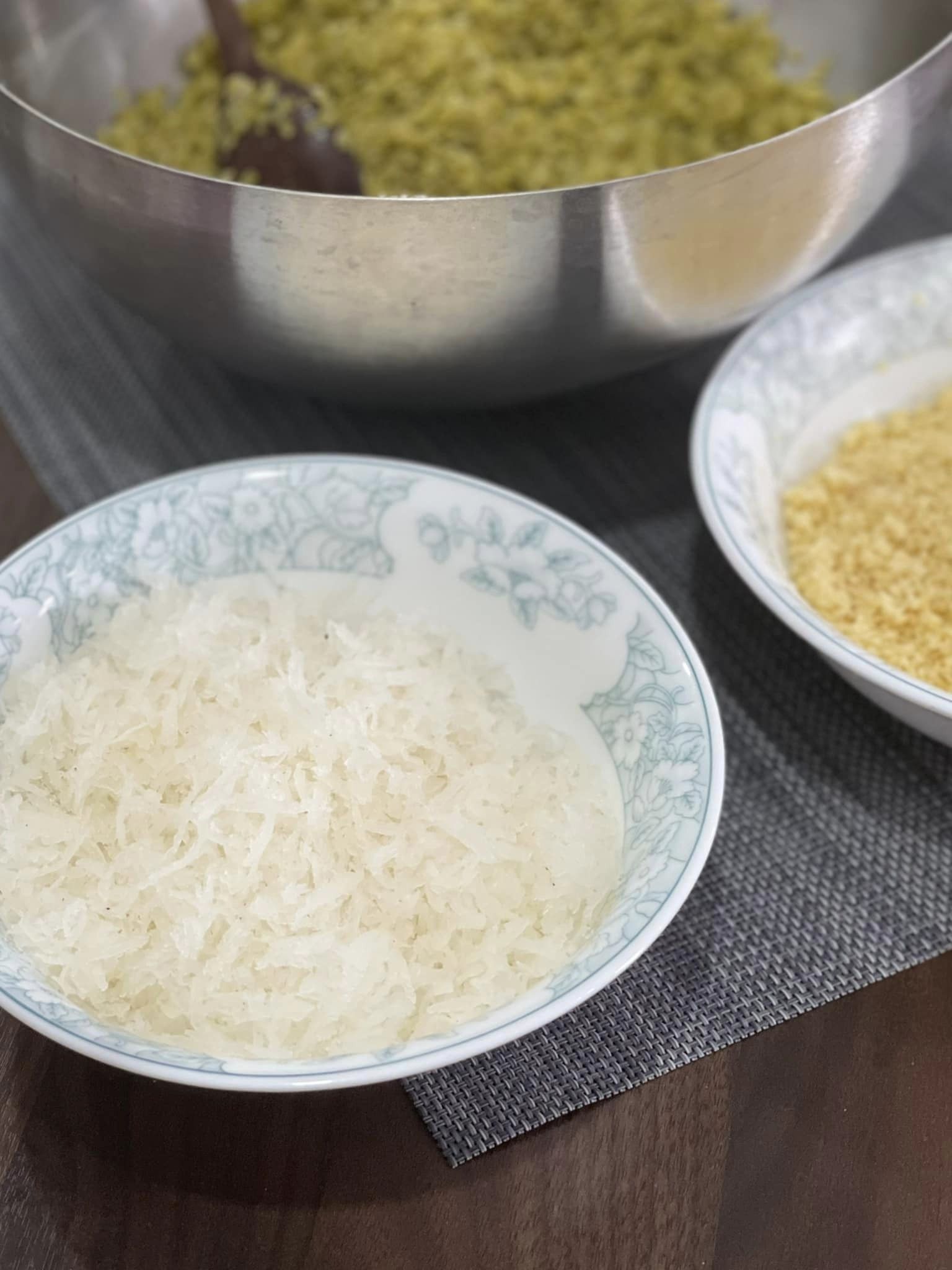 cách nấu xôi cốm hạt sen chuẩn vị Hà thành