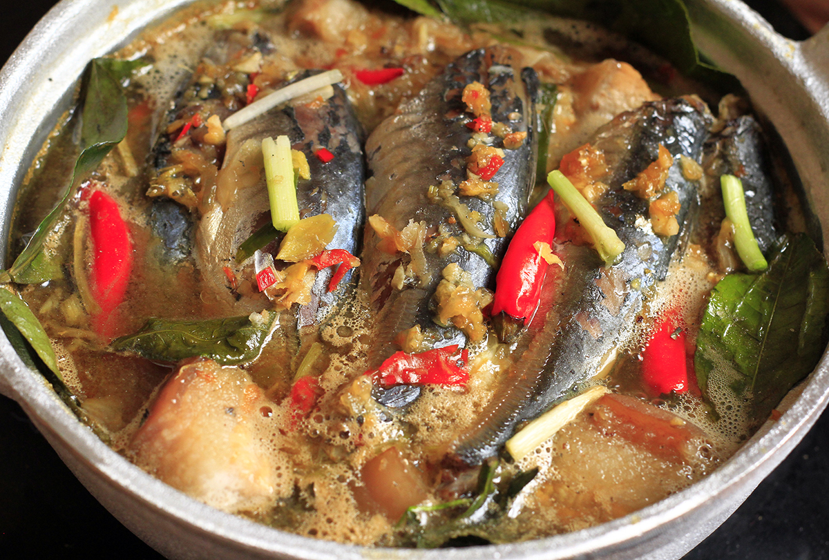Cách làm cá nục kho nước dừa