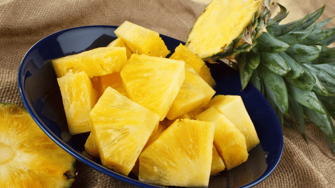 bà bầu ăn dứa được không?