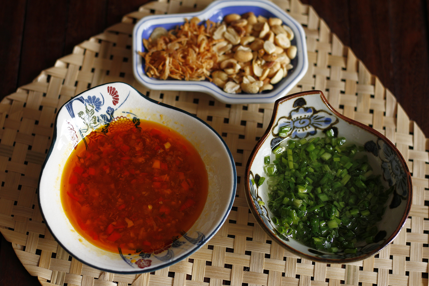 cách làm trứng vịt lộn nướng muối ớt