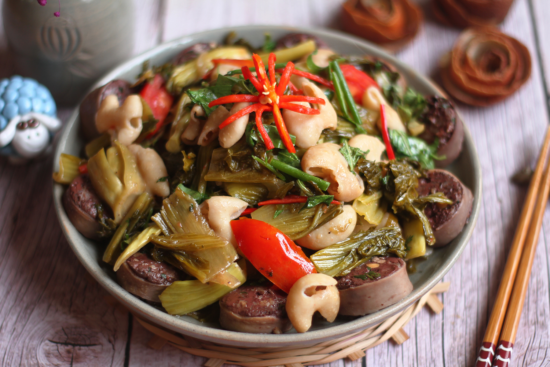 cách làm lòng già xào dưa chua