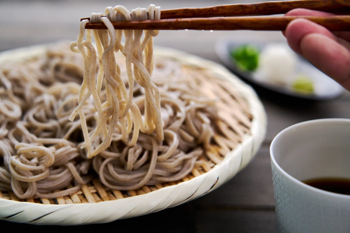 Cách làm mì trộn lạnh kiểu Nhật