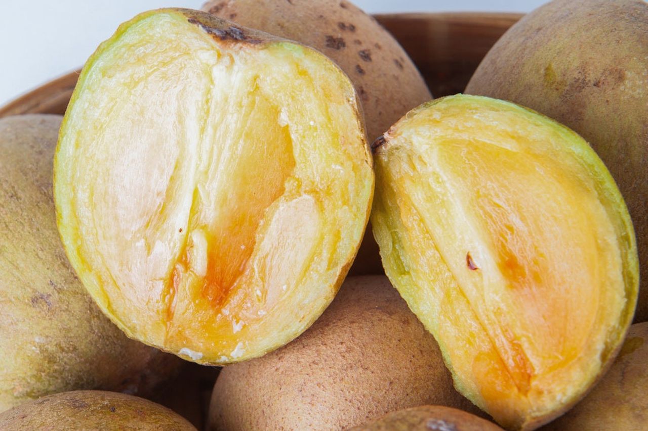 mẹo chọn mua hồng xiêm ngon