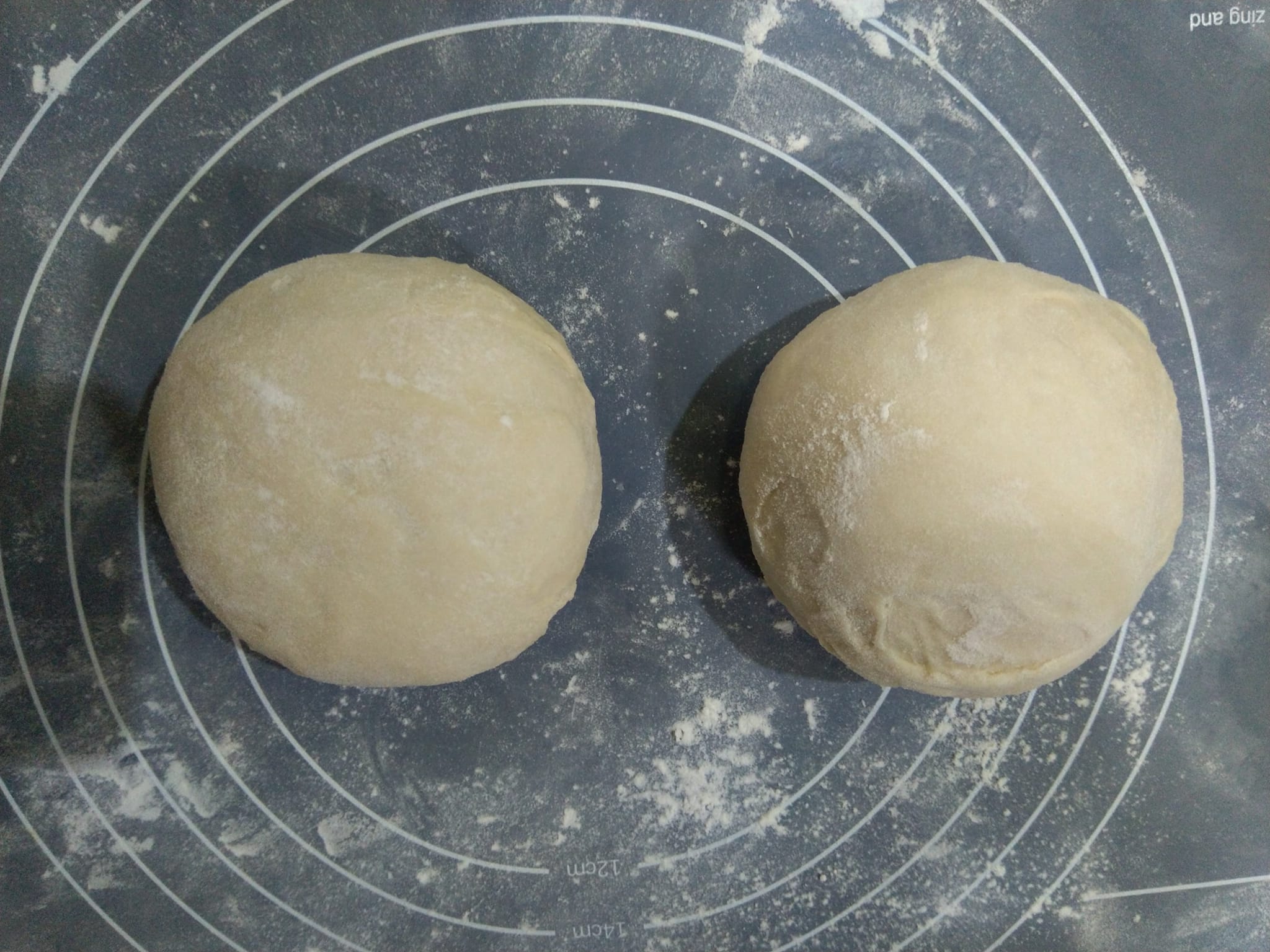 cách làm pizza bằng nồi chiên không dầu