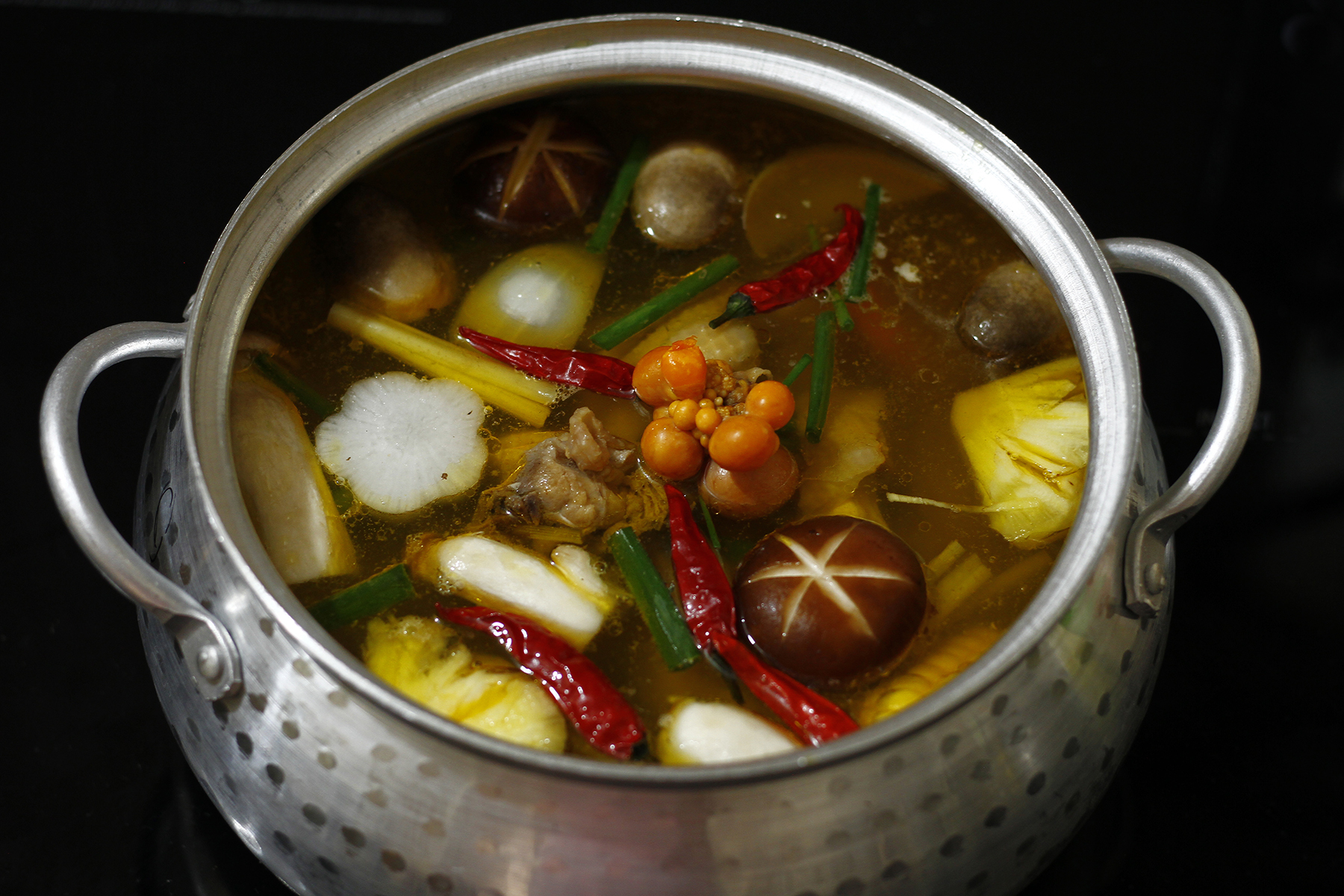 cách làm lẩu gà nấm