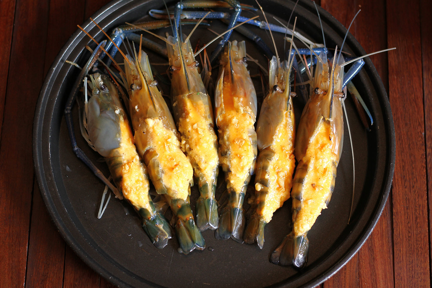 cách làm tôm nướng phô mai bằng nồi chiên không dầu