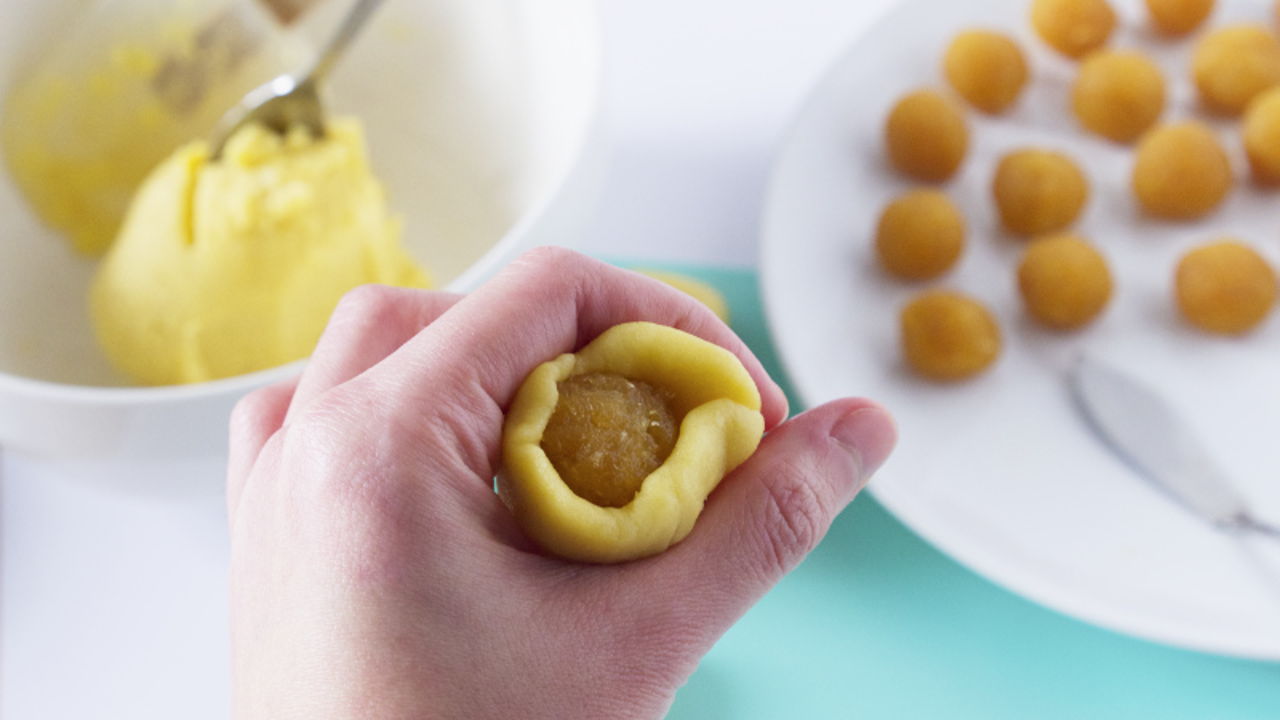 cách làm bánh dứa bằng nồi chiên không dầu