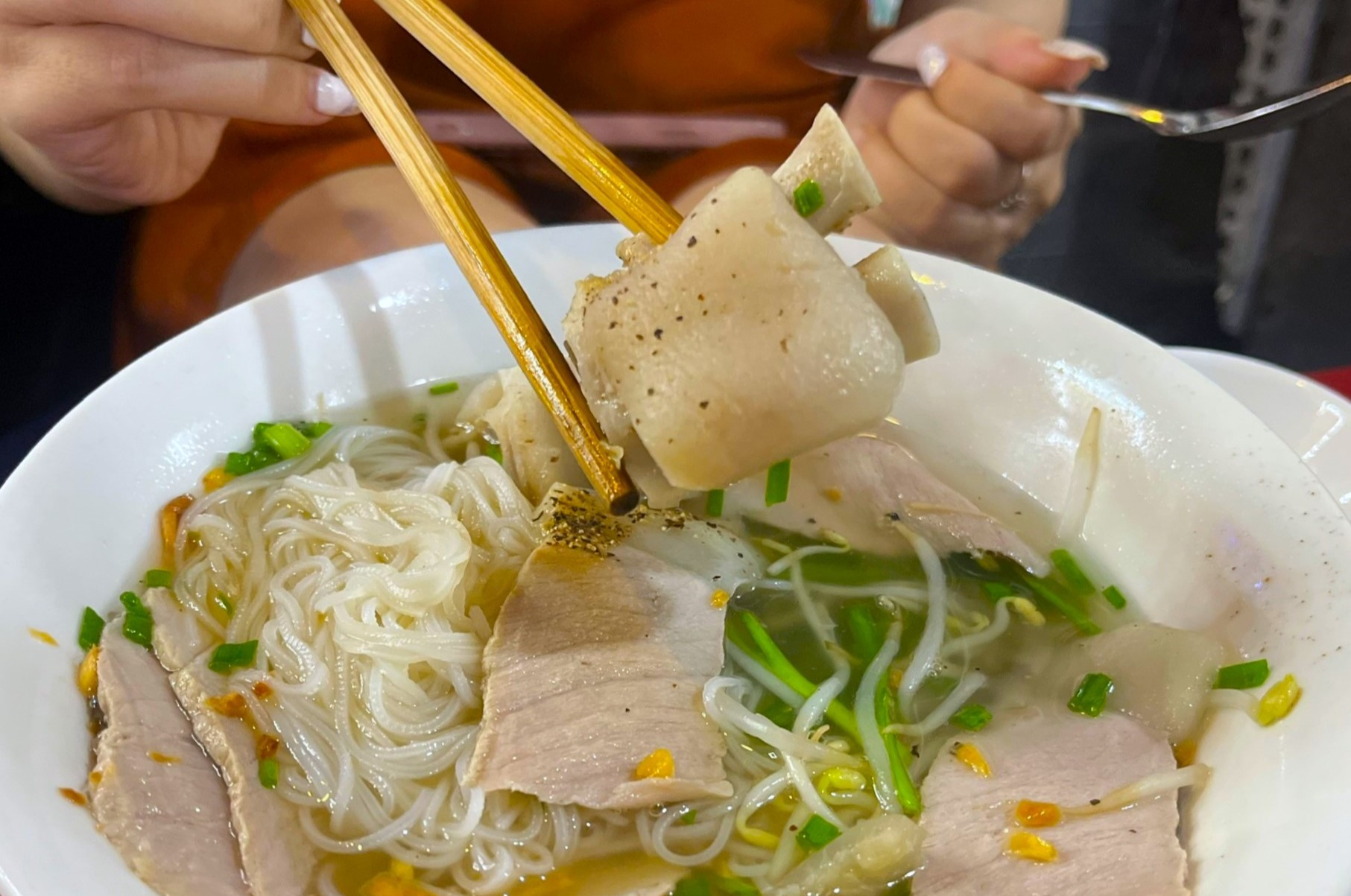 cách nấu hủ tiếu giò heo