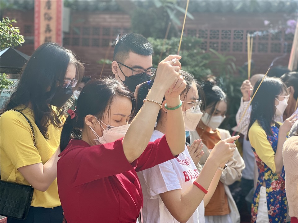 những ngôi đền nổi tiếng linh thiêng ở Hà Nội