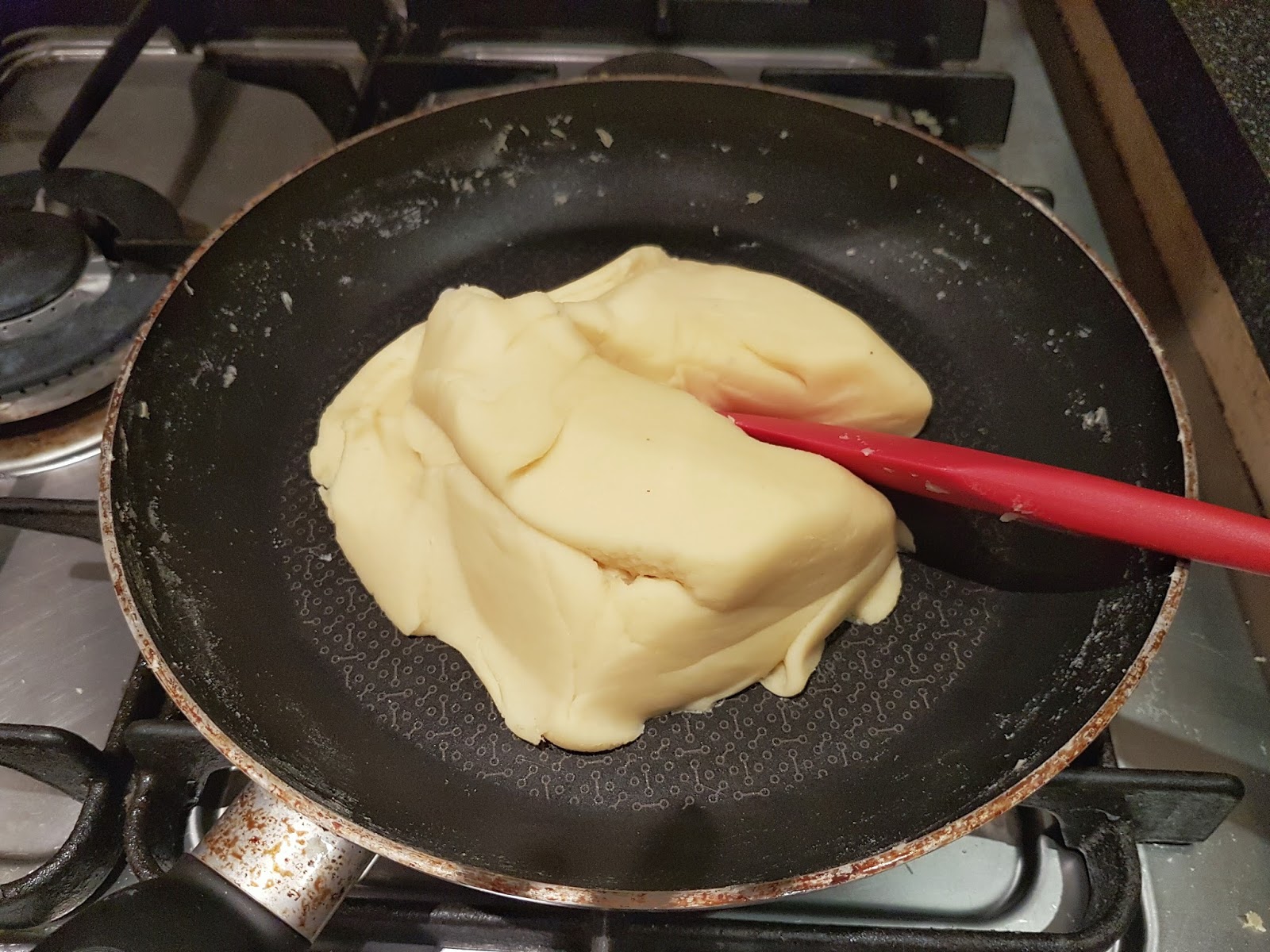 cách làm bánh trung thu nhân đậu xanh tại nhà